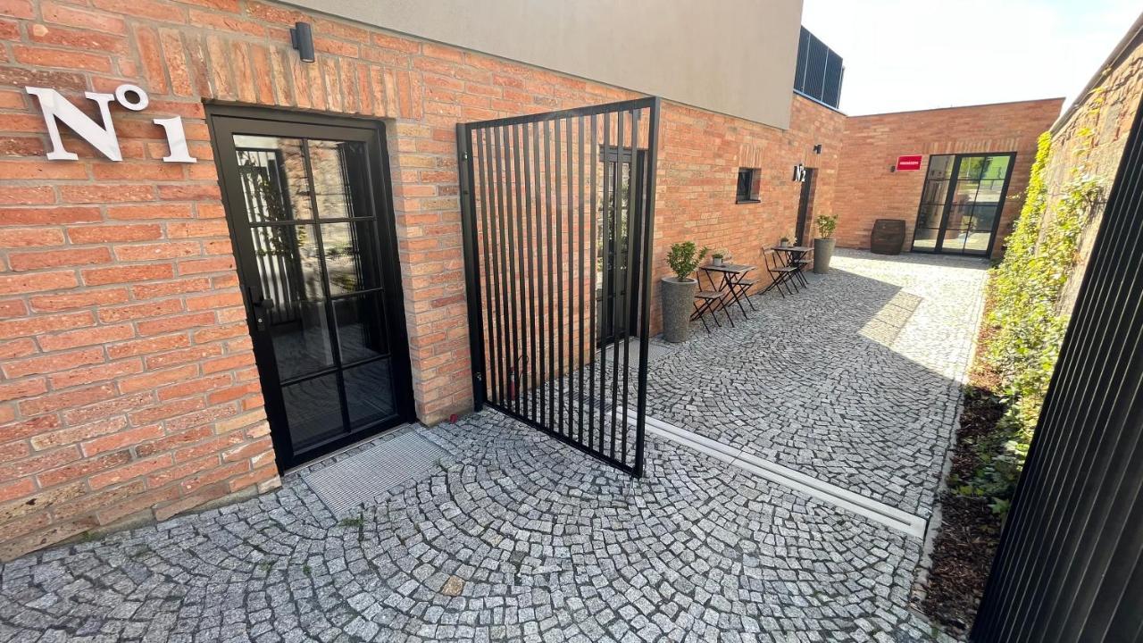 Bydlit Cz Apartment Бърно Екстериор снимка
