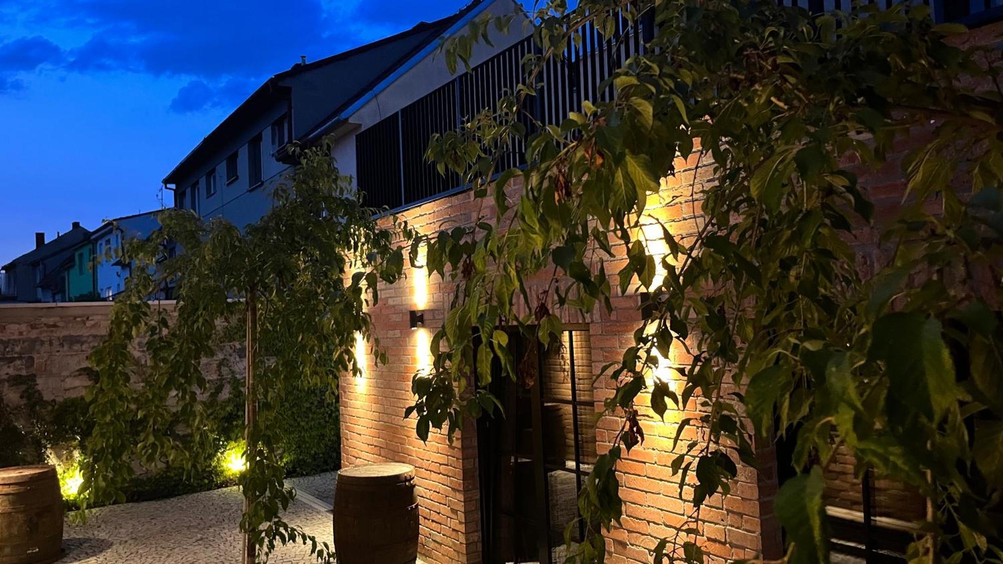 Bydlit Cz Apartment Бърно Екстериор снимка